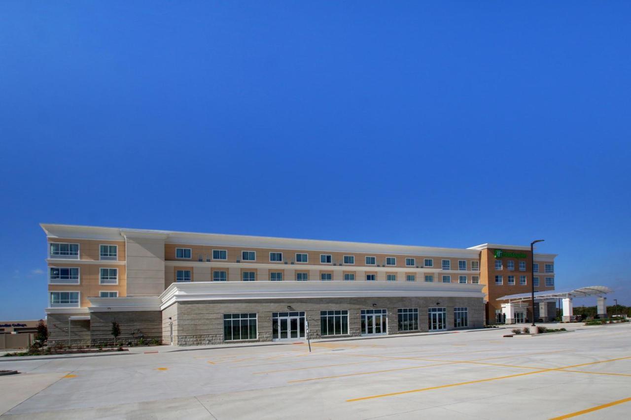 Holiday Inn & Suites Peoria At Grand Prairie, An Ihg Hotel Exterior photo